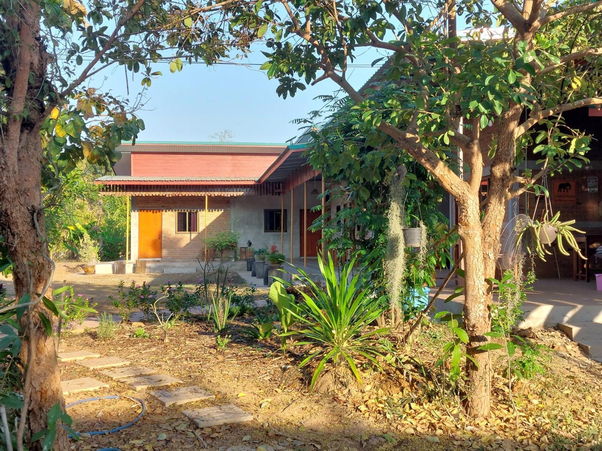 Yoga Homestay Seka Exterior foto